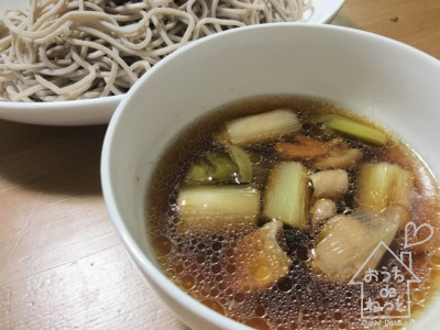 鶏肉で鴨南蛮風蕎麦